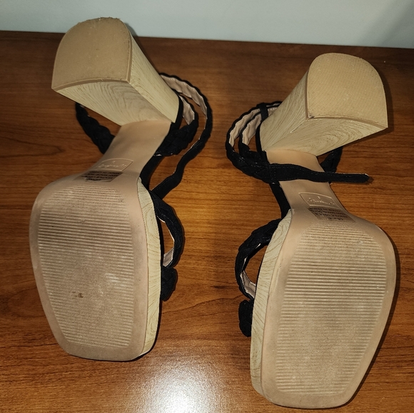 Black heeled Sandals - Devon - Picture 6 of 6